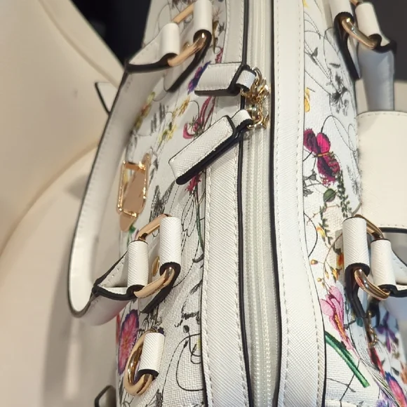 Floral White Satchel Bag - Picture 5 of 9